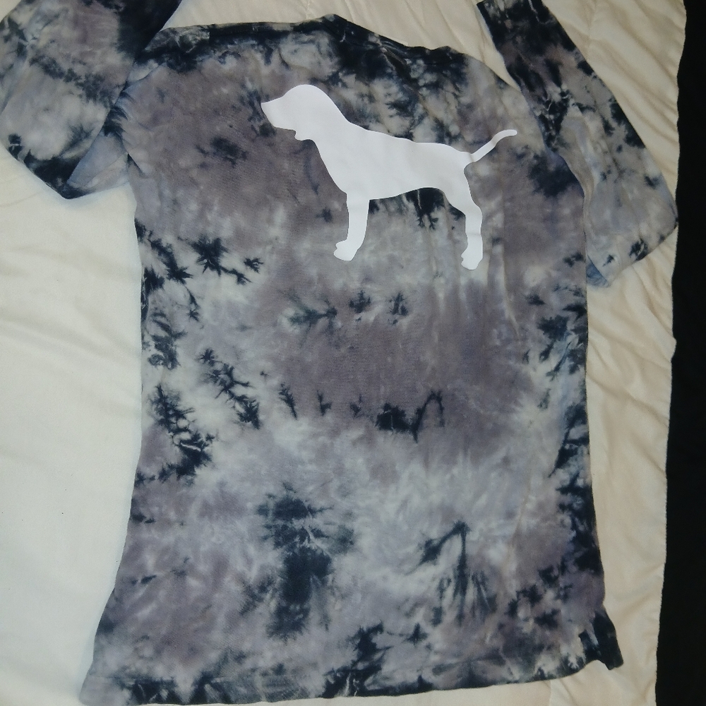 PINK Victoria’s Secret Campus Tie Dye Logo Long Sleeve Pocket Tee Shirt - Picture 4 of 4